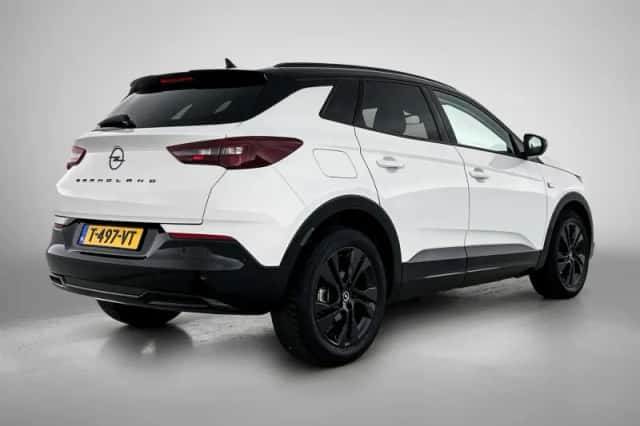 Opel Grandland (2022) thumbnail 4