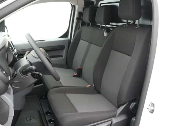 Opel Vivaro-e (2022) thumbnail 4