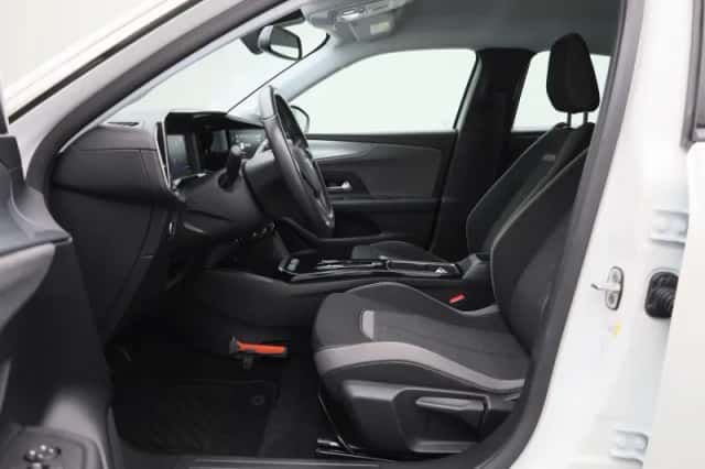 Opel Mokka-e (2023) thumbnail 11