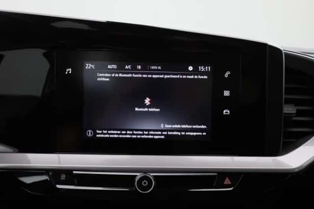 Opel Mokka-e (2023) thumbnail 25