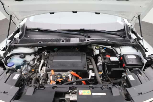 Opel Mokka-e (2023) thumbnail 32
