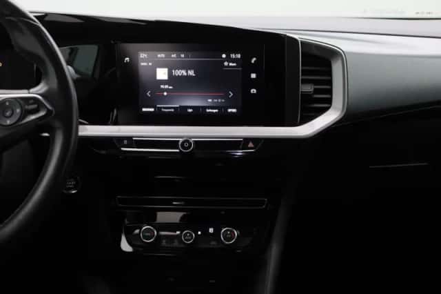 Opel Mokka-e (2023) thumbnail 9