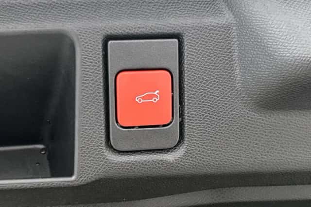 Opel Grandland (2025) thumbnail 24
