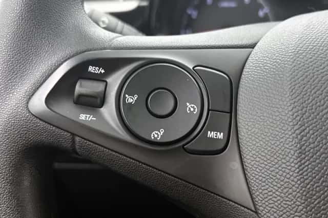 Opel Corsa (2022) thumbnail 6