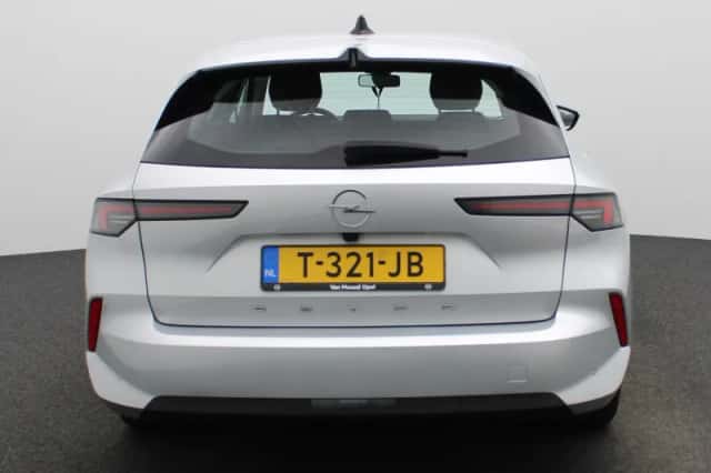 Opel Astra (2023) thumbnail 5