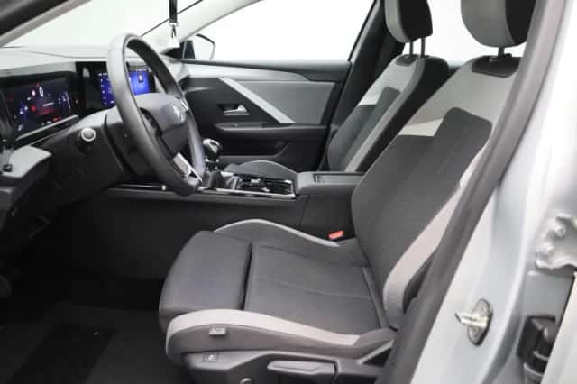 Opel Astra (2023) thumbnail 8