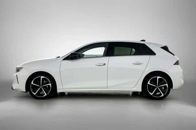 Opel Astra (2022) thumbnail 2