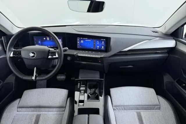 Opel Astra (2023) thumbnail 6