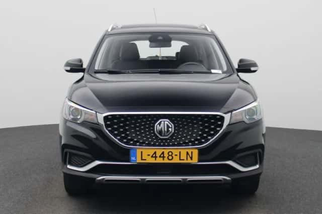 MG ZS EV (2021) thumbnail 3