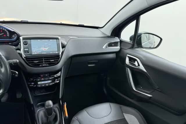 Peugeot 2008 (2018) thumbnail 20