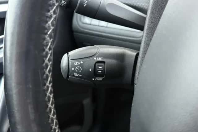 Peugeot 2008 (2018) thumbnail 21