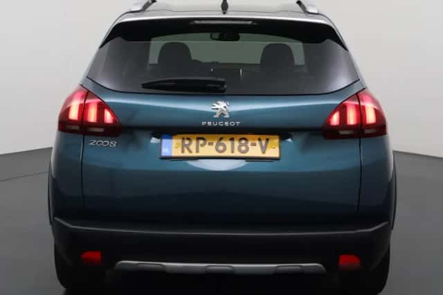 Peugeot 2008 (2018) thumbnail 8