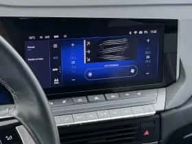 Opel Astra (2022) thumbnail 23