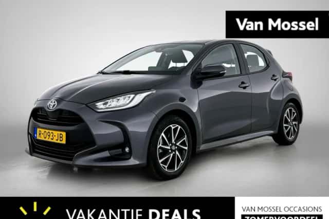 Toyota Yaris (2022) thumbnail 1
