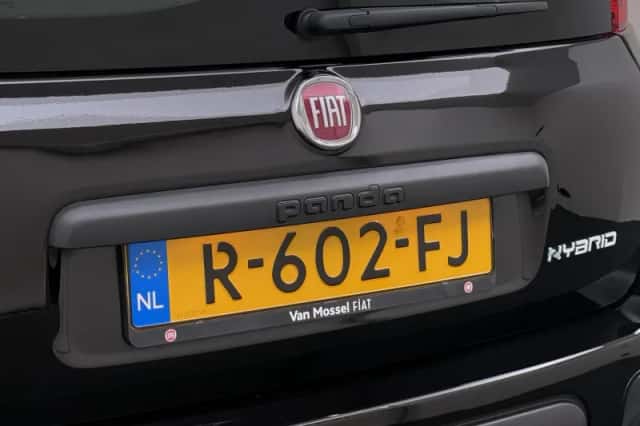 Fiat Panda (2022) thumbnail 4