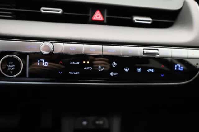 Hyundai Ioniq 5 (2024) thumbnail 23