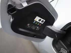 Opel Corsa-e (2023) thumbnail 13