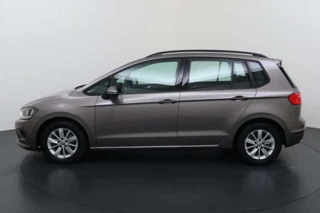 Volkswagen Golf (2014) thumbnail 4