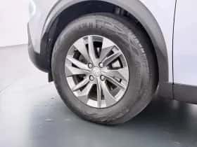 Peugeot 2008 (2021) thumbnail 11