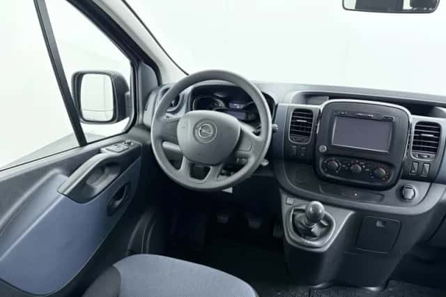 Opel Vivaro (2018) thumbnail 16