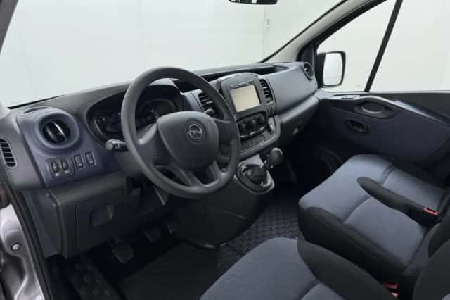 Opel Vivaro (2018) thumbnail 3
