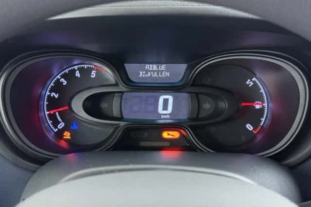 Opel Vivaro (2018) thumbnail 22
