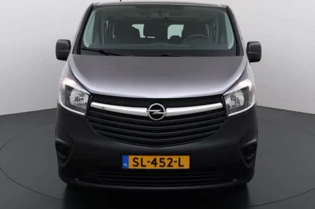 Opel Vivaro (2018) thumbnail 10