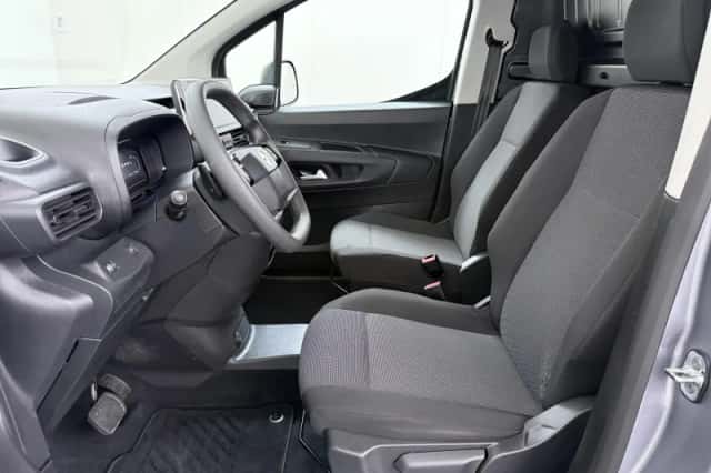 Opel Combo-e (2025) thumbnail 5