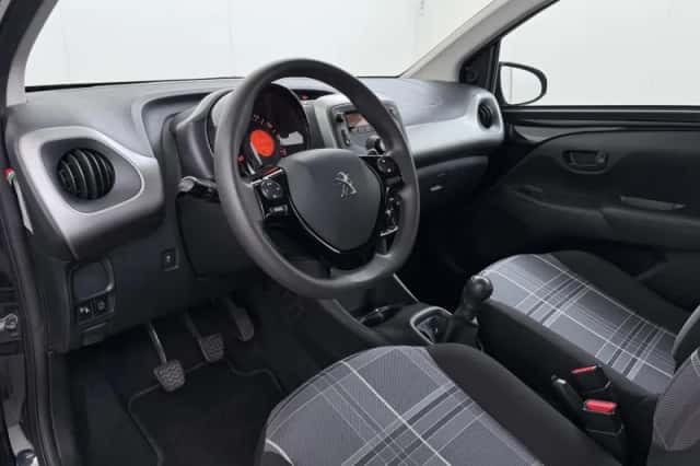 Peugeot 108 (2018) thumbnail 11