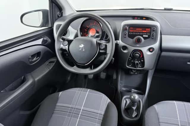 Peugeot 108 (2018) thumbnail 16