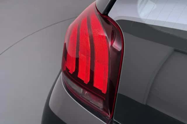 Peugeot 108 (2018) thumbnail 3