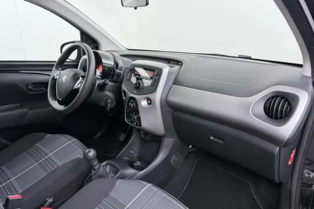 Peugeot 108 (2018) thumbnail 26