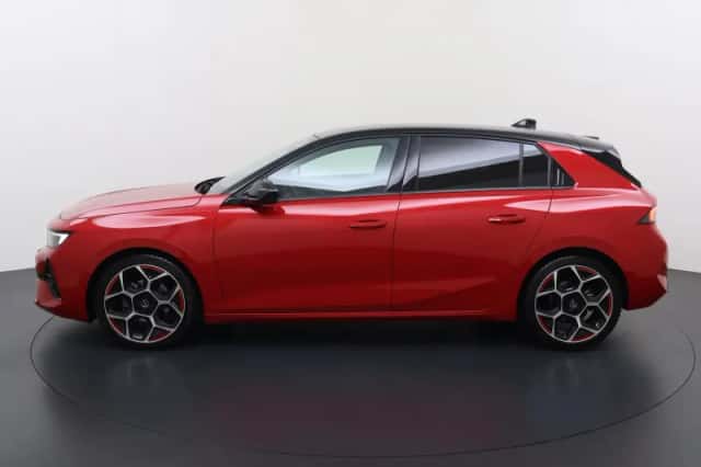 Opel Astra (2023) thumbnail 2