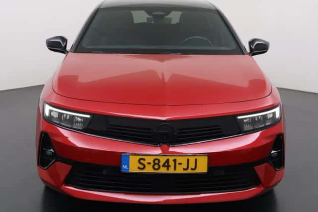 Opel Astra (2023) thumbnail 4