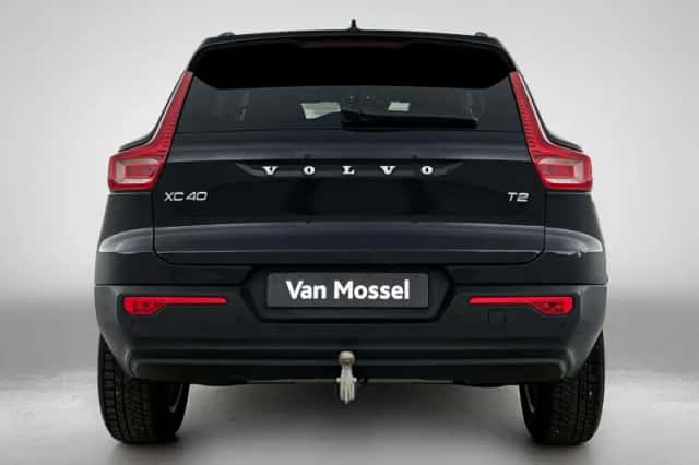 Volvo XC40 (2021) thumbnail 3