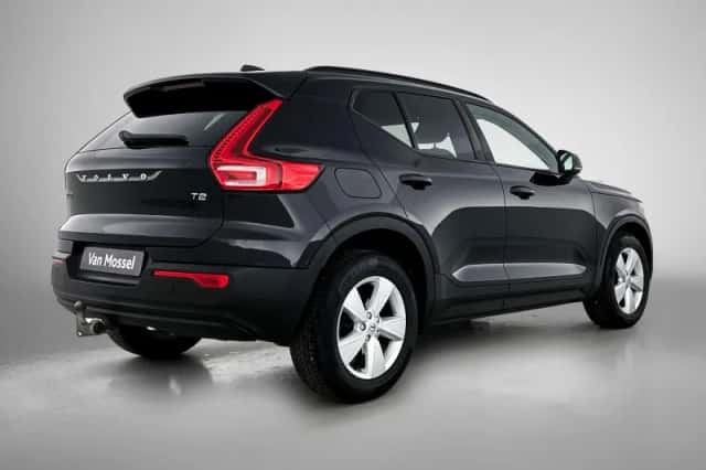 Volvo XC40 (2021) thumbnail 4