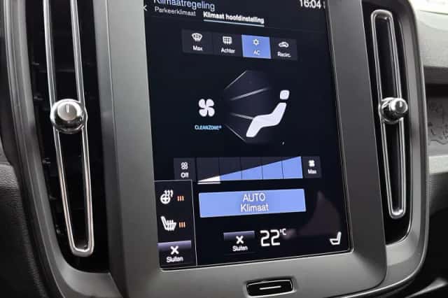 Volvo XC40 (2021) thumbnail 8