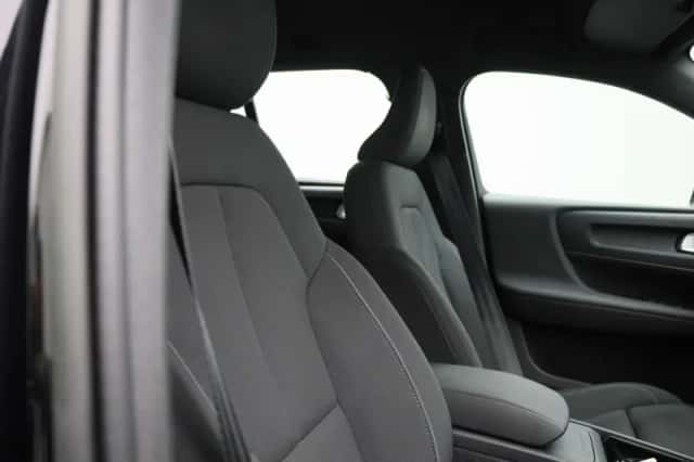 Volvo XC40 (2023) thumbnail 35