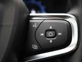 Volvo XC40 (2023) thumbnail 24