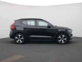 Volvo XC40 (2023) thumbnail 6