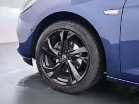 Opel Astra (2020) thumbnail 4