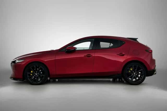 Mazda 3 (2019) thumbnail 2