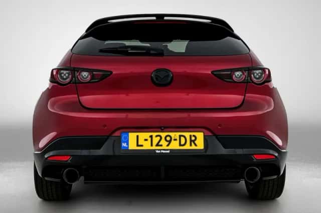 Mazda 3 (2019) thumbnail 3