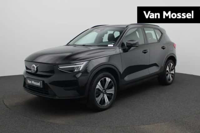 Volvo XC40 (2023) thumbnail 1