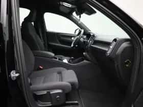 Volvo XC40 (2023) thumbnail 31