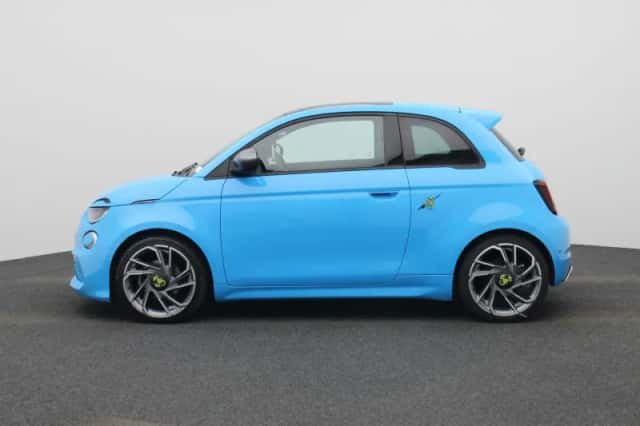 Abarth 500 (2024) thumbnail 4