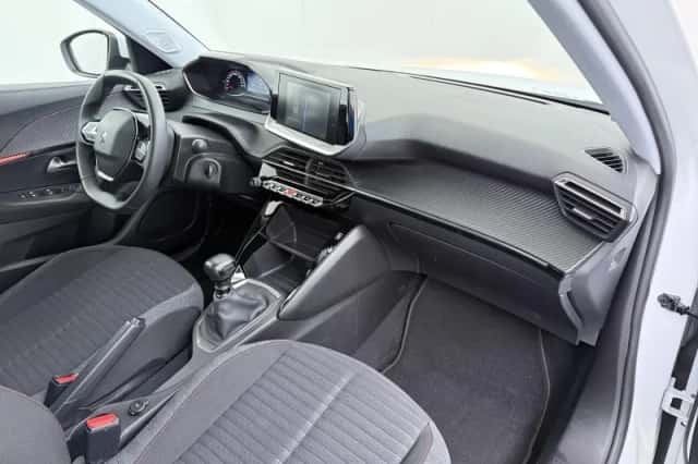 Peugeot 2008 (2022) thumbnail 21
