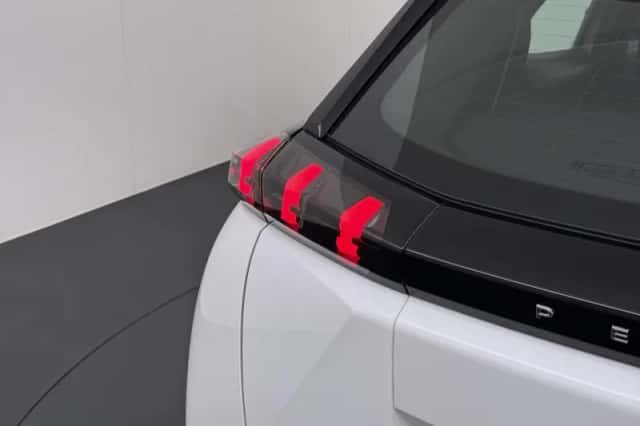 Peugeot 2008 (2022) thumbnail 29