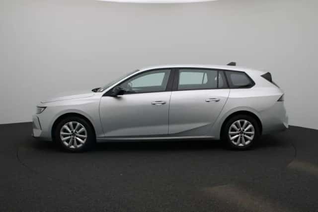 Opel Astra (2023) thumbnail 4