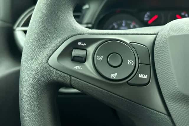 Opel Corsa (2025) thumbnail 6